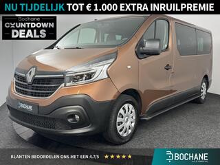 renault-trafic-passenger-2.0-dci-12