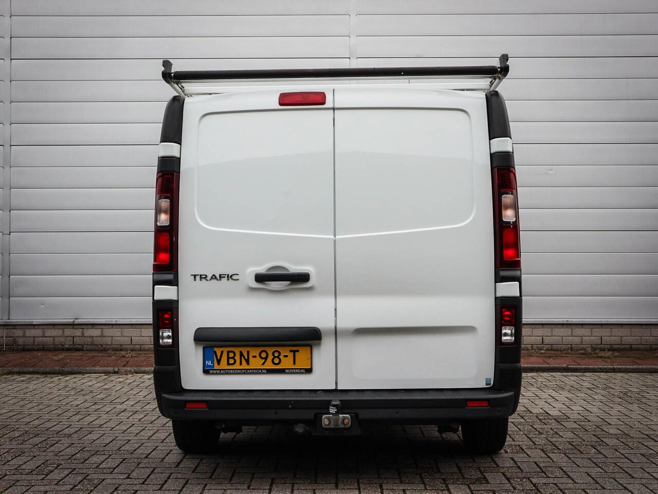 Renault TRAFIC 1.6 dCi T27 L1H1 Comfort | Airco | Cruise | Imperiaal | Trekhaak | Pdc |