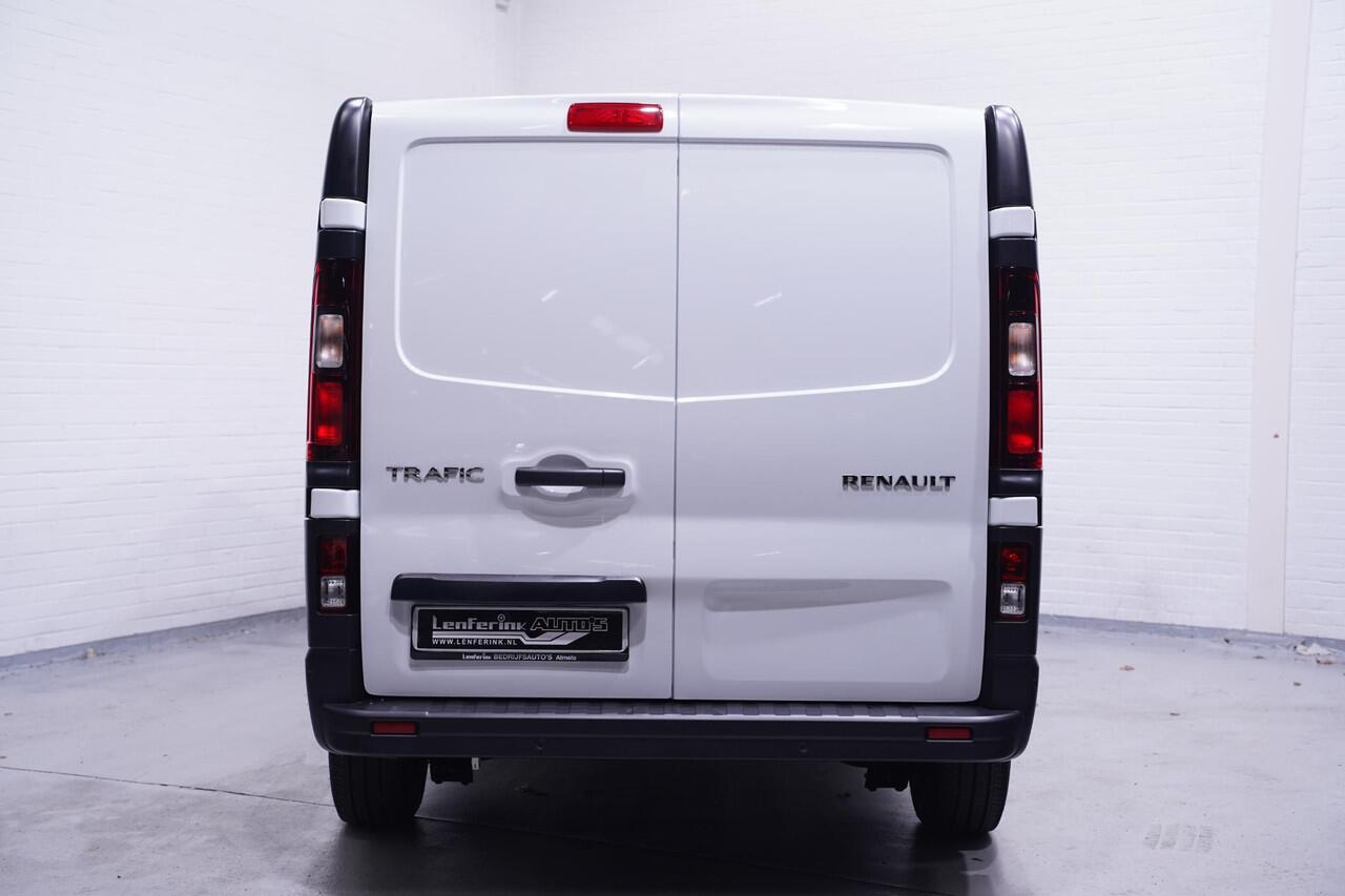 Renault TRAFIC 2.0 DCi 170 pk L2 Dubbel Cabine Aut. BPM vrij Navi 2x Schuifdeur, LED Koplampen, PDC achter, 5-Zits Nieuw