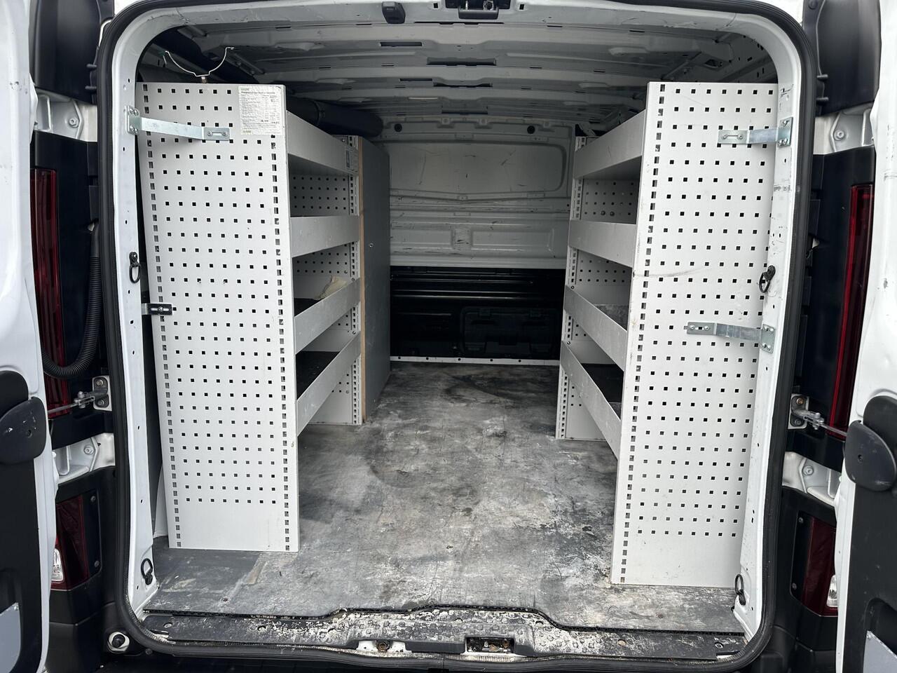 Renault TRAFIC 1.6 dCi L1H1*INRICHTING*A/C*NAVI*CRUISE*TEL*3-ZITS