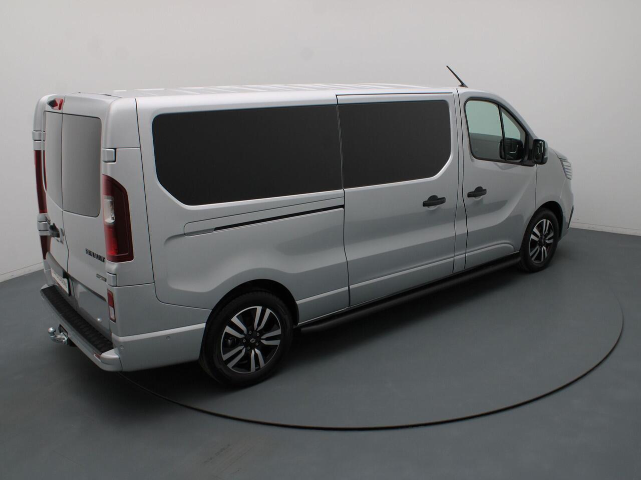 Renault TRAFIC 2.0 Blue dC1 150pk EDC T30 L2H1 Extra 125th Anniversary Camera | Climate | Cruise | Parkeersens. v+a | Stoelverw. | Trekhaak