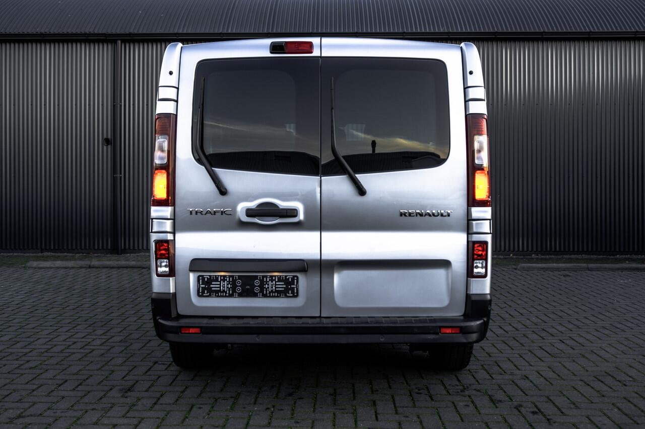 Renault TRAFIC Blue dCi 150PK | L2H1 | 9-Zits | IN BPM/BTW | LED | Canera | Navi | Zijschuifdeur R+L | Cruise | Airco | PDC | Euro 6