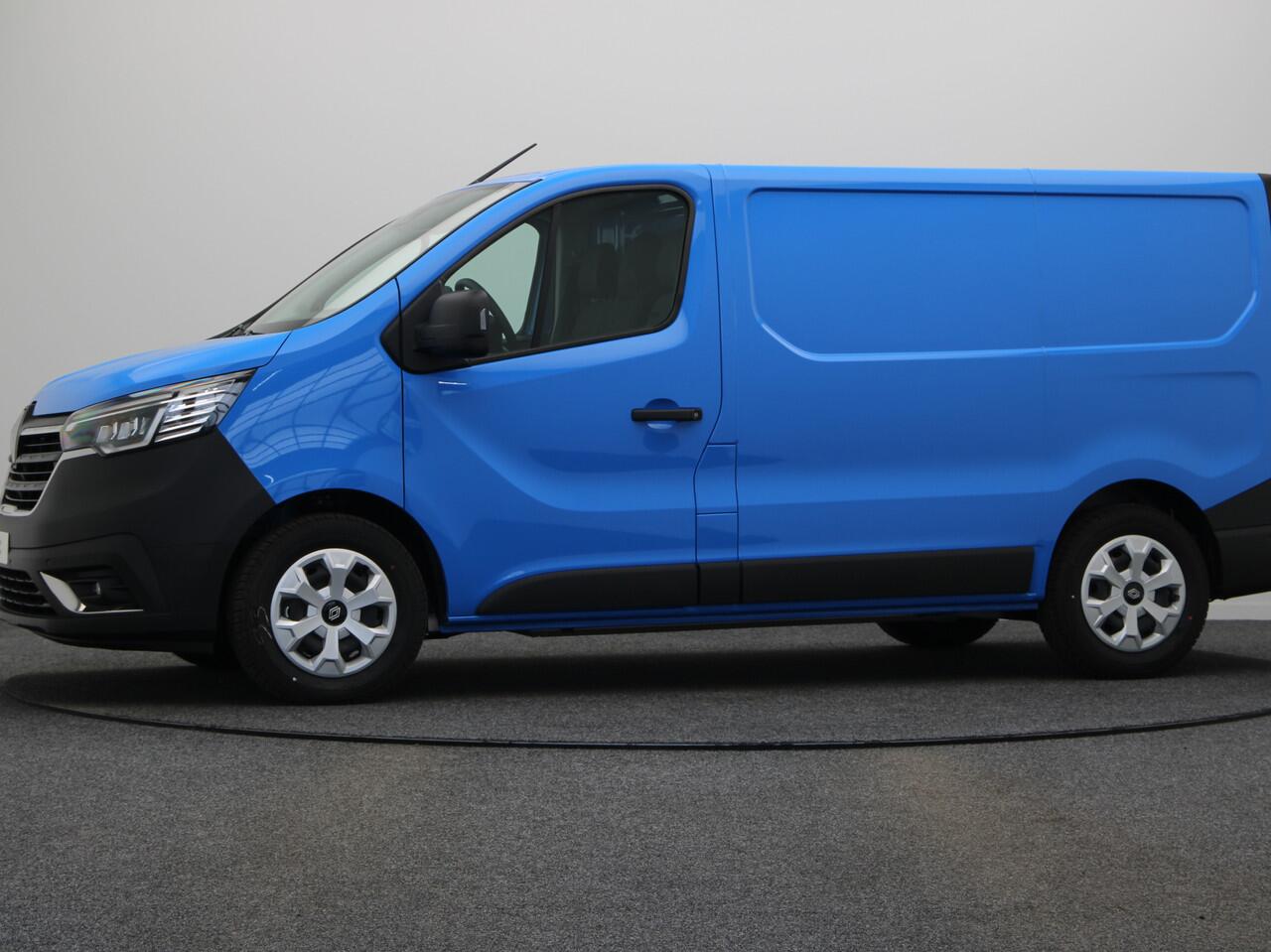 Renault TRAFIC Comfort - Gesloten Bestel E-TECH Electric 120 | Trekhaak | Parkeersensoren rondom | All season banden | Schuifdeur recht met raam |