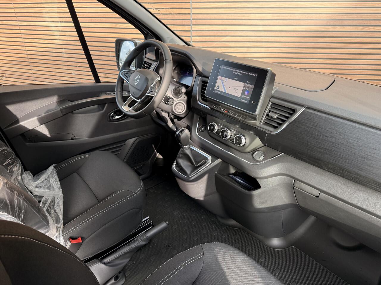 Renault TRAFIC 2.0 Blue dCi EDC 170 T29 L2H1 Extra DC Dubbele Schuifdeur / Betimmering / Trekhaak / Navi / Cruise / Camera