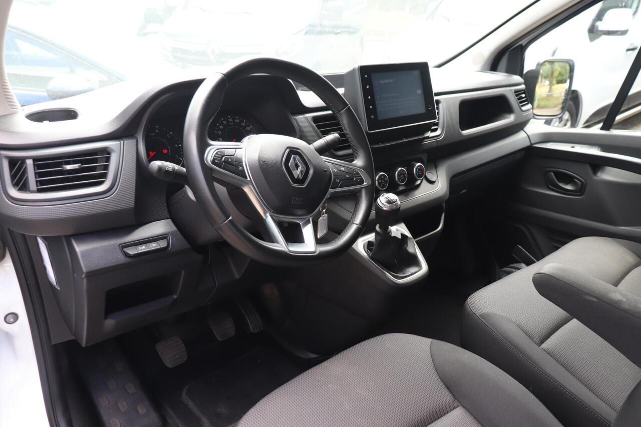 Renault TRAFIC 2.0 dCi 130 T30 L2H1 Work Edition | Airco | Navigatie | Dubbele schuifdeur | Trekhaak | Laadruimte betimmering | AppleCarplay AndroidAuto |