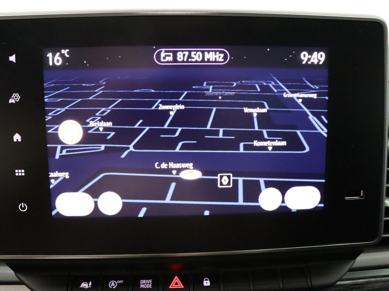 Renault TRAFIC 2.0 Blue dC1 150pk EDC T30 L2H1 Extra 125th Anniversary Camera | Climate | Cruise | Parkeersens. v+a | Stoelverw. | Trekhaak