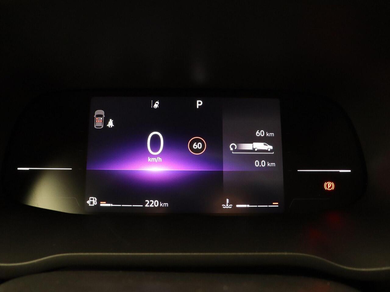 Renault TRAFIC 2.0 dCi EDC 170pk T29 L2H1 Extra DC | Dubbel cabine | Anniversary+ | Lederen bekleding | Frontlip | Spoiler | Design lichtmetalen velgen |