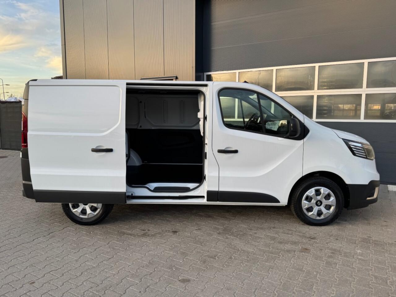Renault TRAFIC 2.0 DCI T30 L1H1 Navi-apple/android - camera - sensoren voor/achter