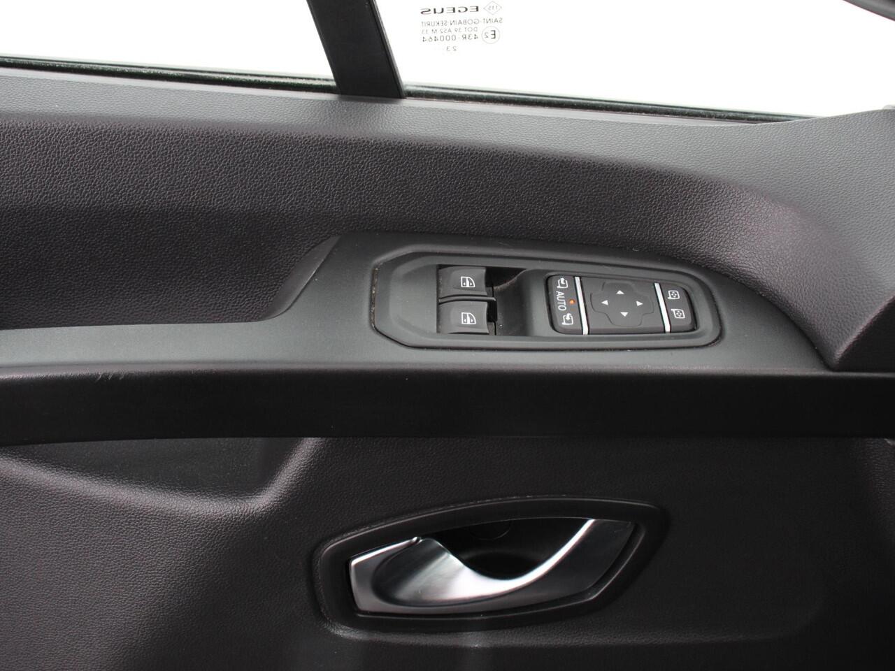 Renault TRAFIC 2.0 dCi 110 T30 L2H1 Work Edition | Navigatie | Apple Carplay/Android Auto | Trekhaak | Betimmering | Airco | Side Bars