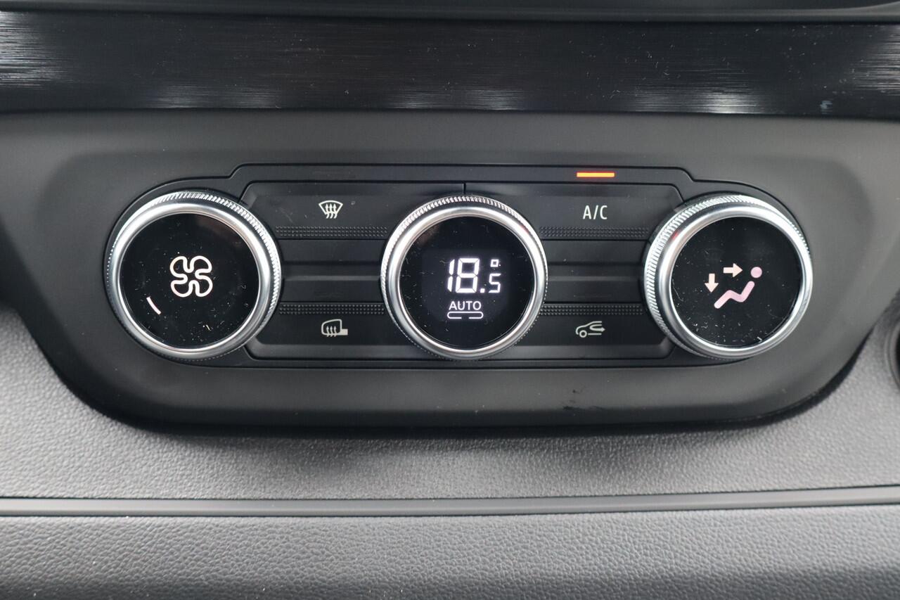 Renault TRAFIC BPM VRIJ!! 2.0 Blue dC1 150 EDC T30 L2H1 Advance Direct Rijden!! Carplay I Camera