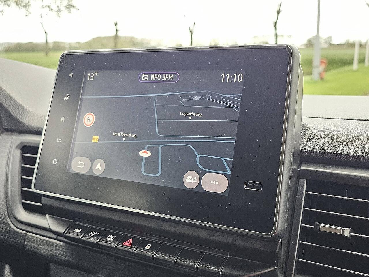 Renault TRAFIC 2.0 dCi 150 T29 L2H1 DC Airco Automaat Navi Sidebars Euro6 150Pk NAP 1e Eigenaar!