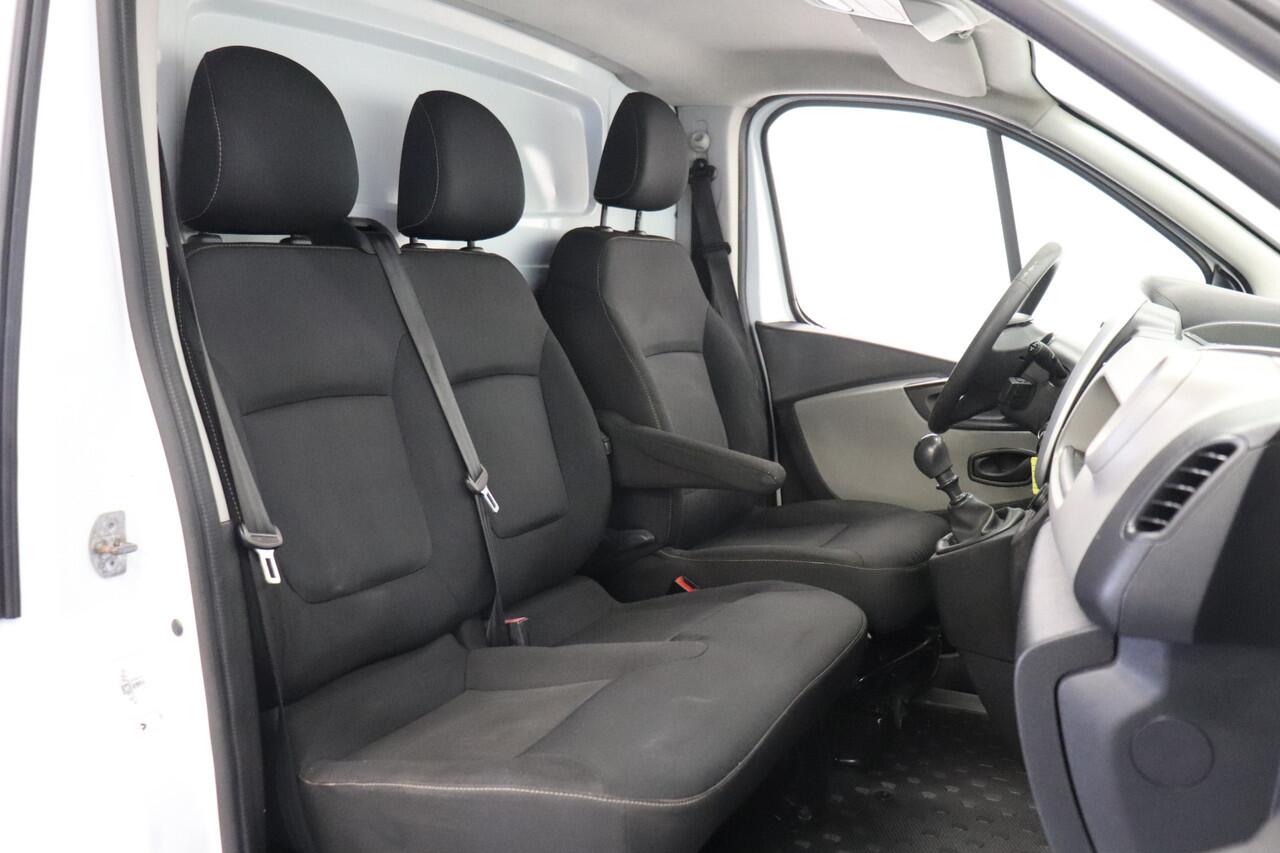 Renault TRAFIC 1.6 dCi 125PK EURO 6 - Airco - Navi - Cruise - ¤ 12.900,- Excl.