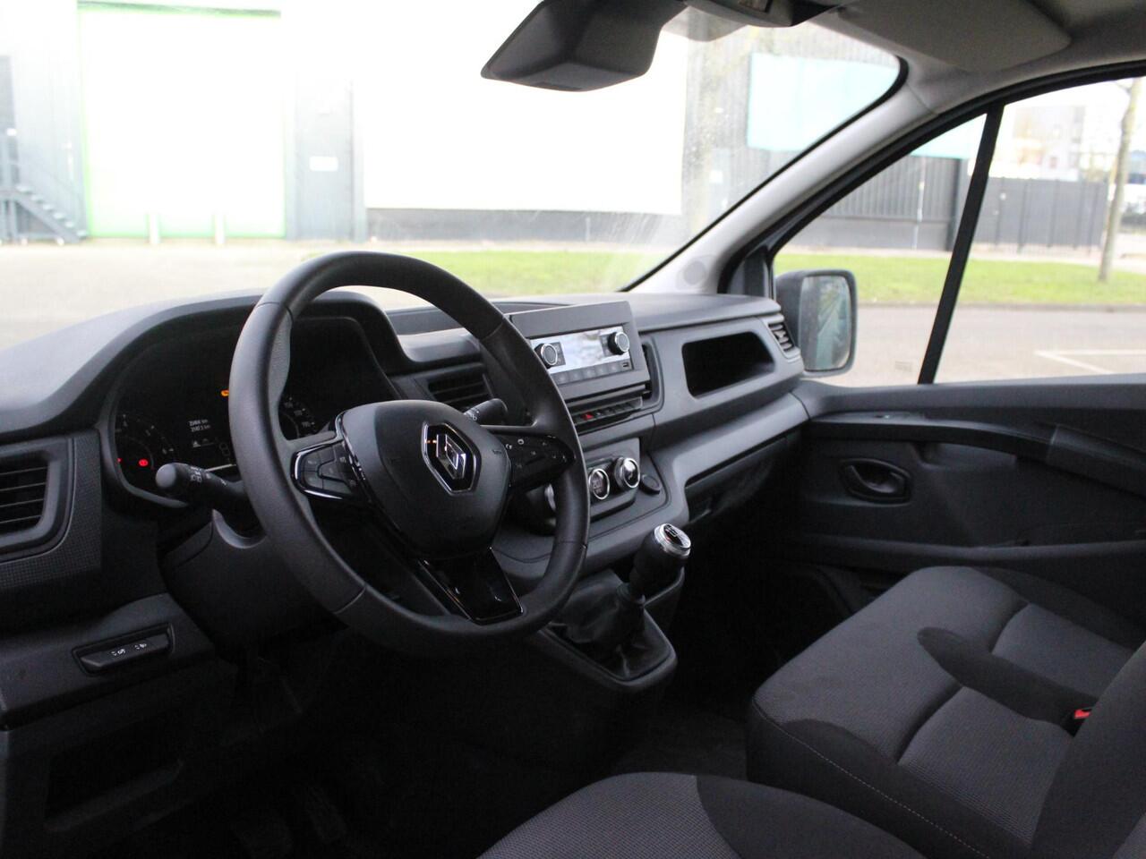 Renault TRAFIC 2.0 dCi 130 T30 L2H1 Work Edition / DEMO / 33.000KM / AIRCO / DAB / CRUISE CONTROL / BETIMMERING