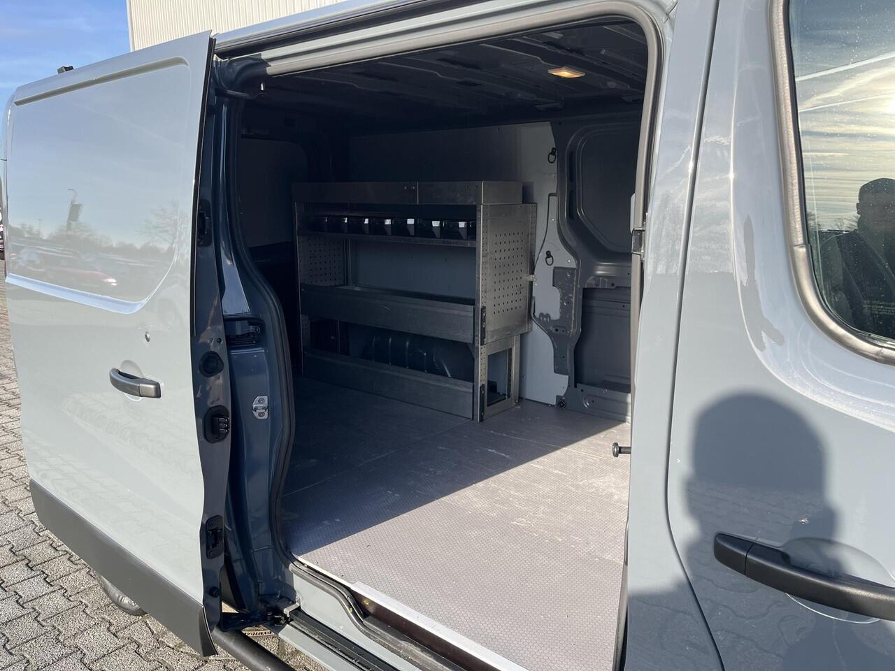 Renault TRAFIC 2.0 dCi 145 T29 L2H1*ECC*CRUISE*NAVI*HAAK*CAM*