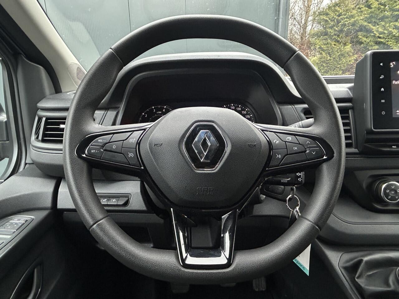 Renault TRAFIC 2.0 dCi / L2H1 / 1e EIG. / 21.178 KM !! / TREKHAAK / AIRCO / CRUISE / NAVI / APPLE CARPLAY / 3-ZITS / LED