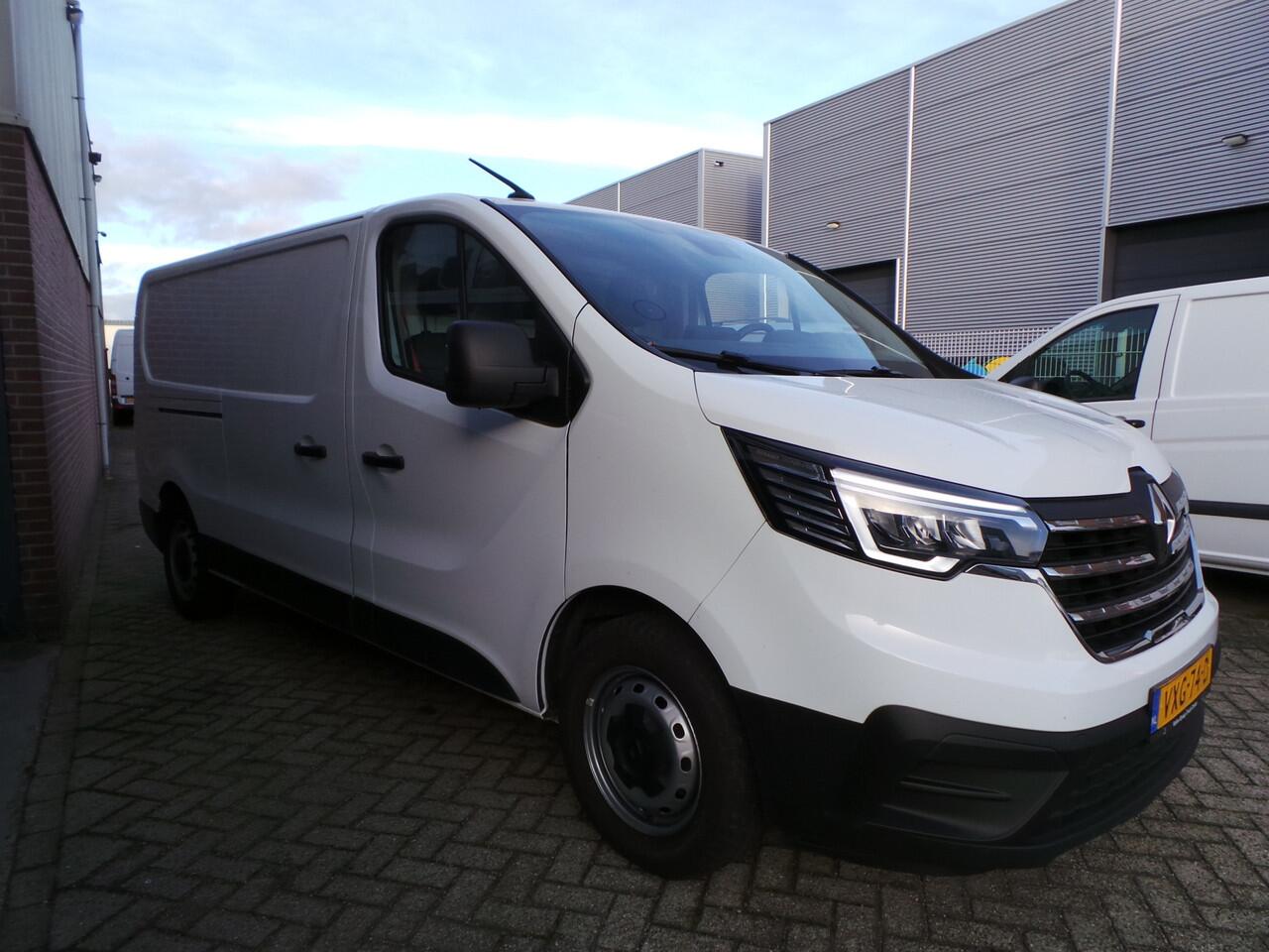 Renault TRAFIC 2.0 dCi 130 T30 L2H1 Airco,Cruise,Pdc,Trekhaak