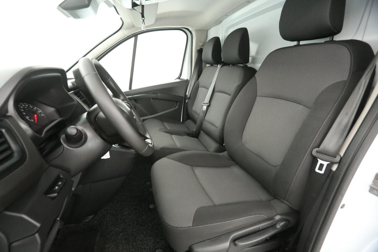 Renault TRAFIC 2.0 dCi T30 L2H1 | Airco | 3-Zits | Cruise | Carplay | Parkeersens.