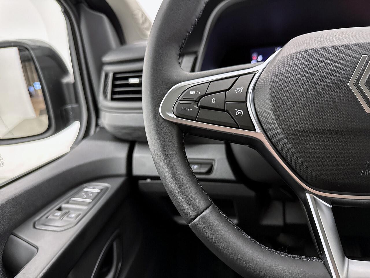 Renault TRAFIC 2.0 Blue dCi 130 T29 L2H1 Advance DC 2x Schuifdeur Led Dubbele cabine Betimmering Trekhaak Camera Lichtmetaal Parkeersensoren Carplay