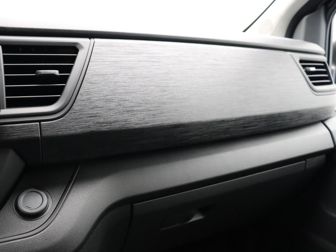 Renault TRAFIC 2.0 dCi 150 EDC T30 L2H1 Advance | Laadruimtepakket | Achteruitrijcamera | Vierseizoenbanden |