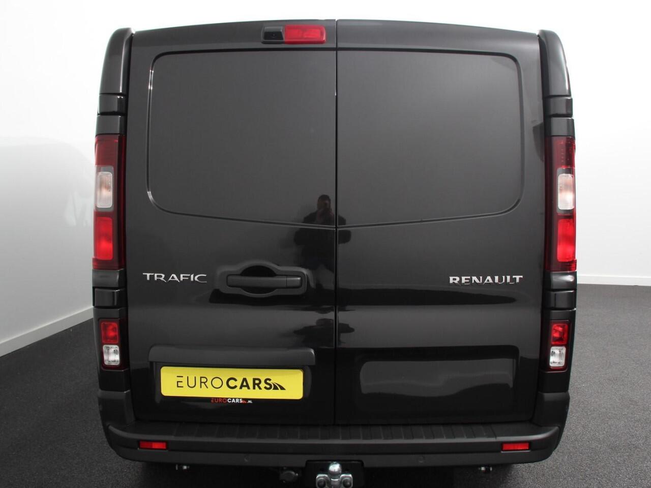 Renault TRAFIC 2.0 Blue dCi 150PK T30 L2H1 Advance Automaat Navigatie | Airco | Lichtmetalen velgen | Betimmering | Trekhaak | Camera | Parkeer sensoren | Dab