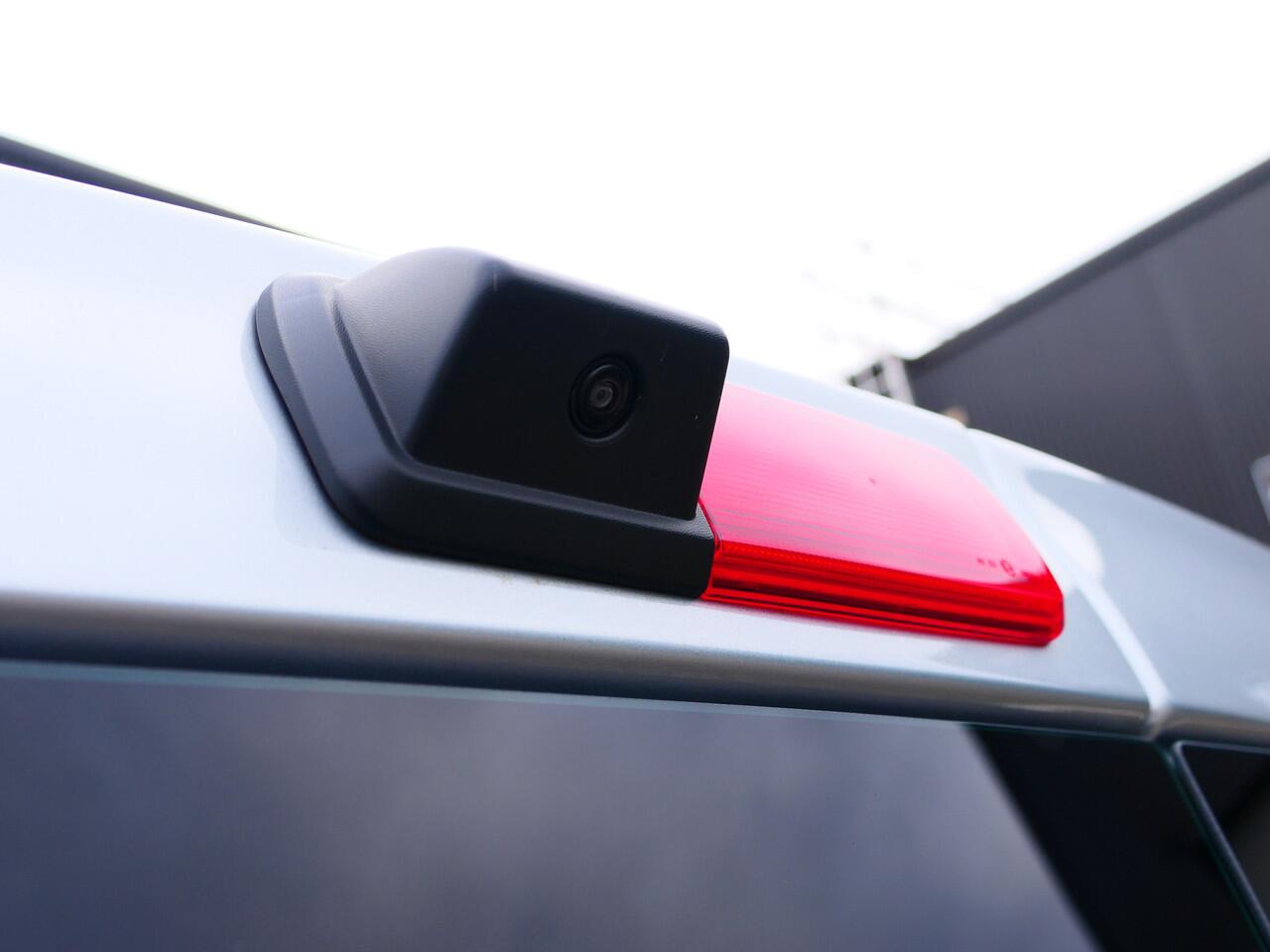 Renault TRAFIC 2.0 Blue dCi EDC 170 T29 L2H1 Luxe DC Demo, Deuren met ruit, Anniversary, 19"LMV, Adaptive Cruise, Sidebars, Betimmering