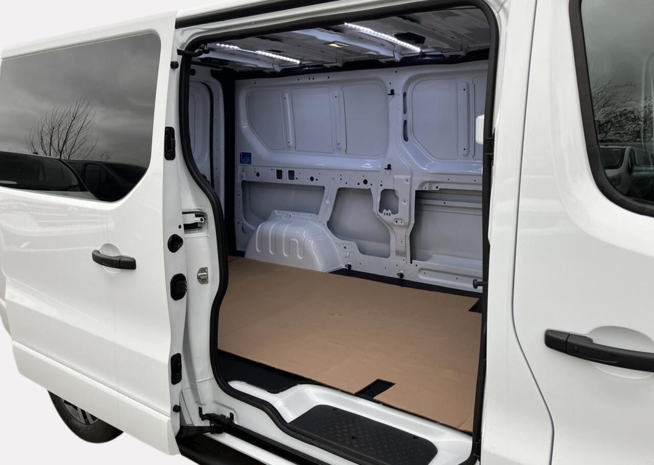 Renault TRAFIC 2.0 Blue dCi 150 EDC T30 L2H1 Extra - 125th Anniversary - Alarm / Trekhaak / Reservewiel