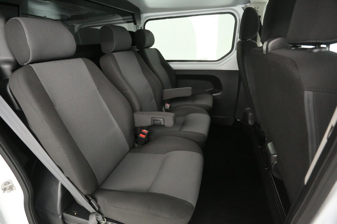 Renault TRAFIC 2.0 dCi T29 L2H1 | DC | 6-Zits | Airco | Cruise | Navi | Trekh. | Imperiaal | Parkeersens.