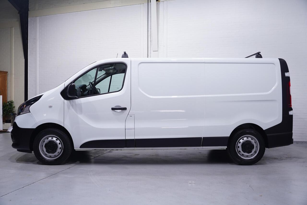 Renault TRAFIC 2.0 dCi 120pk L2H1 Airco, va 299,- p/mnd Laadruimte Pakket, Keyless Entry, PDC achter