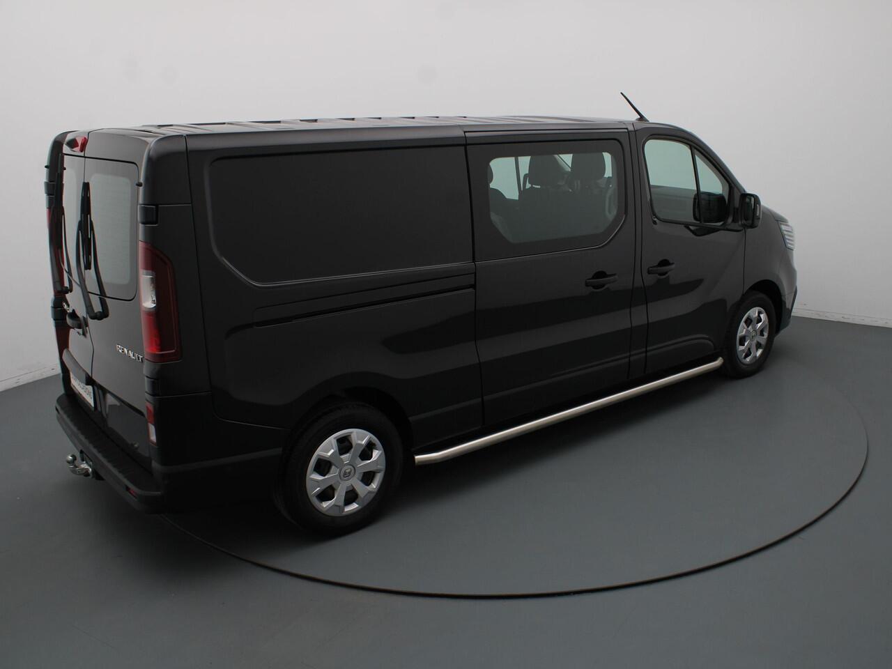 Renault TRAFIC 2.0 dCi 150pk T29 L2H1 DC Work Edition Automaat Camera | Cruise | Navi | Parkeersens. v+a | Trekhaak