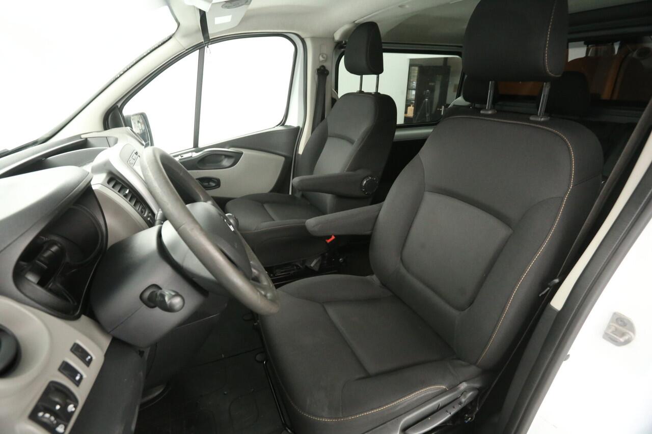 Renault TRAFIC 1.6 dCi T29 L2H1 | DC | Airco | Trekh. | Navigatie | Cruise | Imperiaal | Parkeersens.