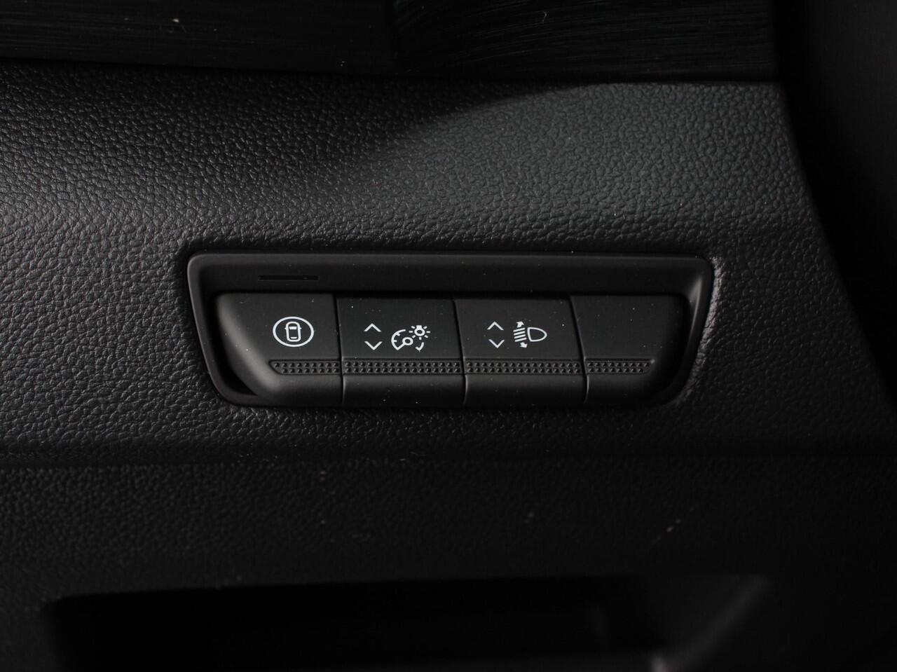 Renault TRAFIC 2.0 150PK Automaat L2H1 Advance Dubbele Cabine Navigatie Airco Lichtmetalen velgen Betimmering Trekhaak Camera Parkeer sensoren Dab