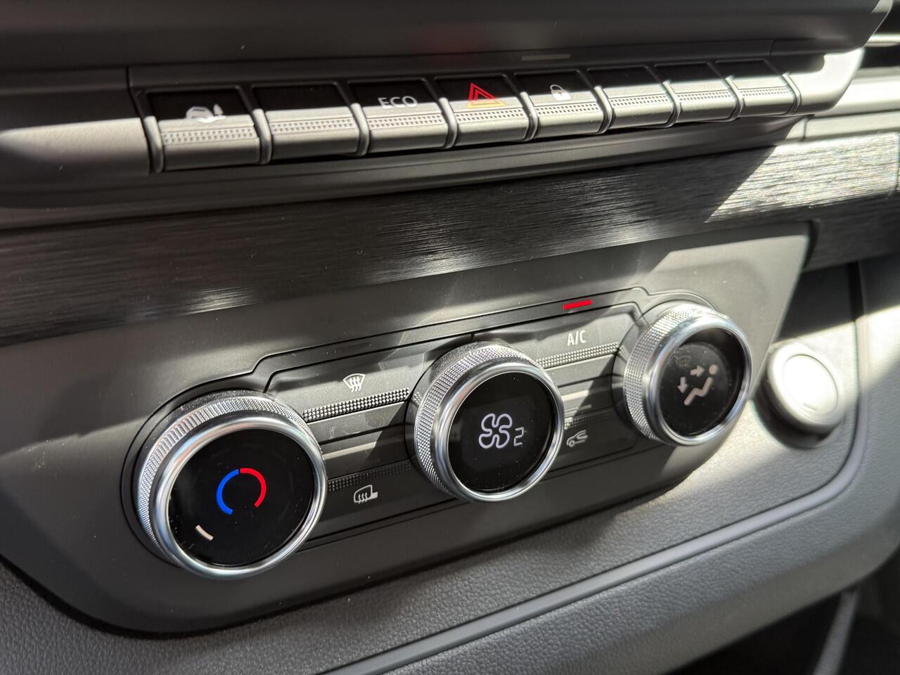 Renault TRAFIC E-Tech T29 L2H1 Advance 52 kWh (SNEL LADEN) Trekhaak | Camera | Navigatie