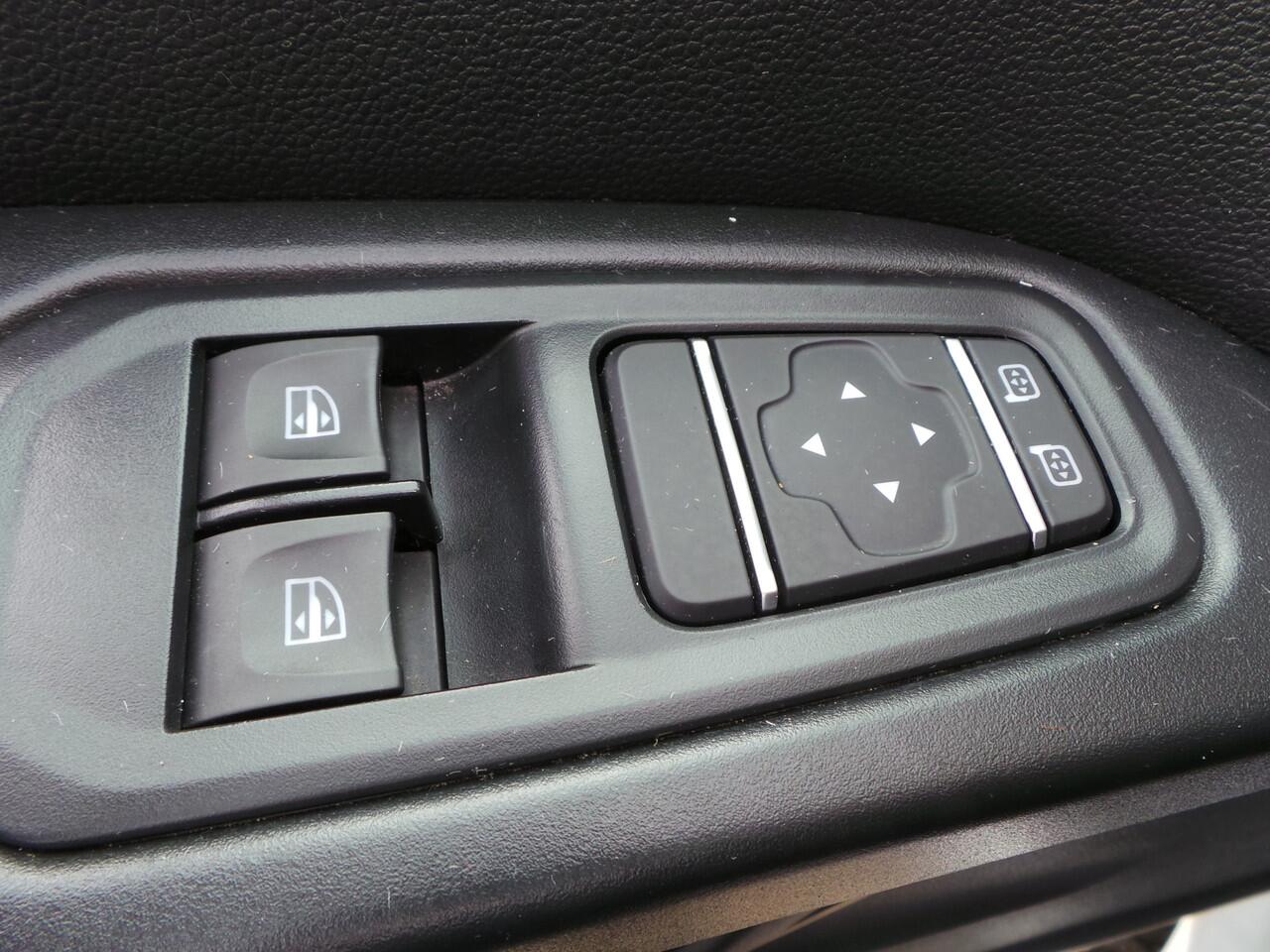 Renault TRAFIC 2.0 Blue dCi 110 T30 L2H1 Airco,Cruise,Pdc,Trekhaak