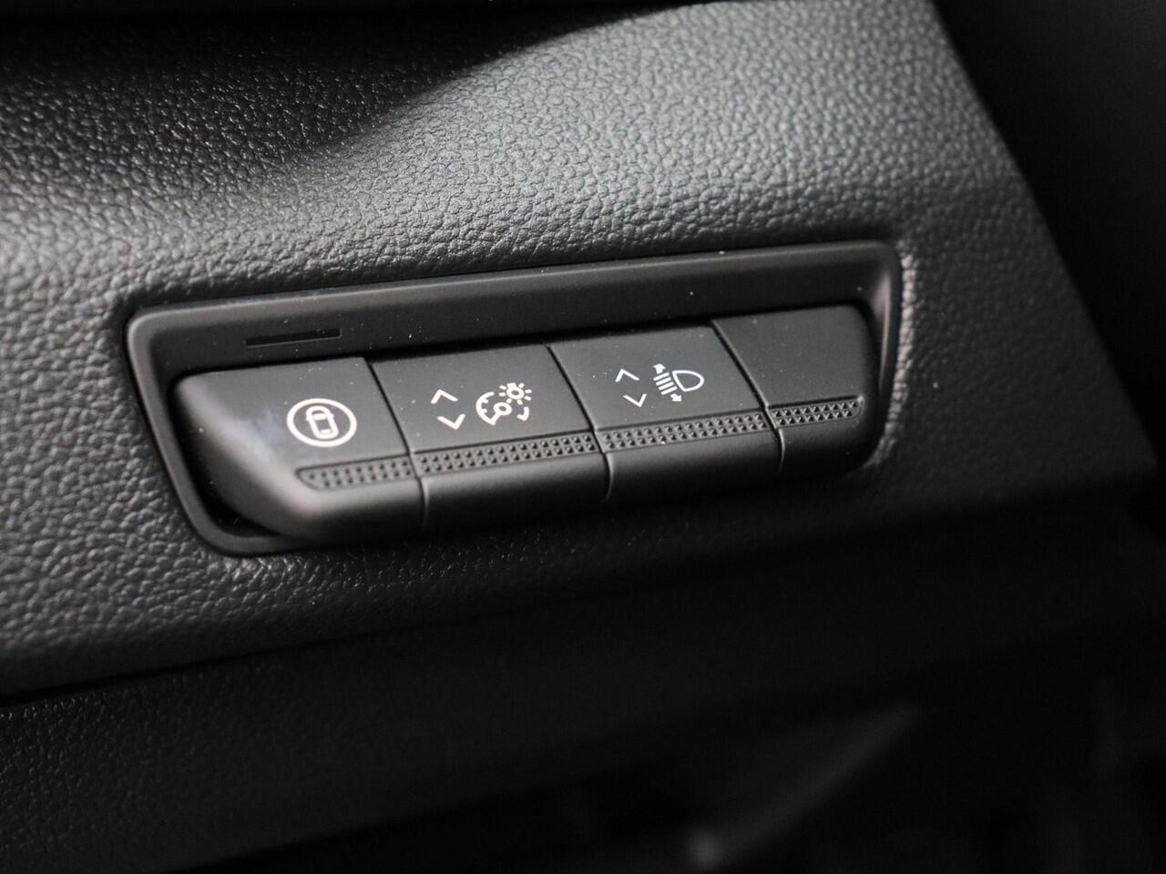 Renault TRAFIC 2.0 Blue dCi 150 EDC T30 L2H1 Advance | Trekhaak | Laadruimtepakket | Achteruitrijcamera | Vierseizoenbanden |