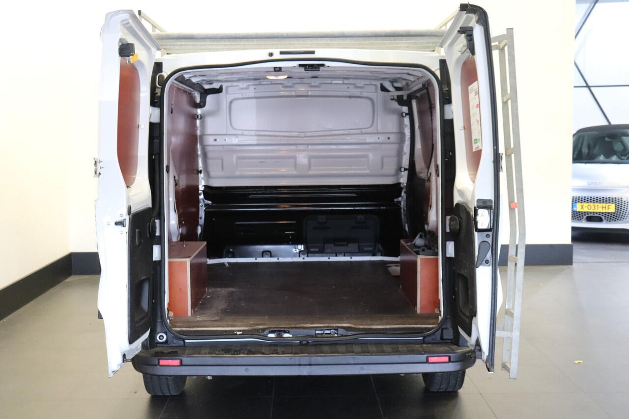 Renault TRAFIC 2.0 dCi 120PK EURO 6 - Airco - Cruise - Navi - ¤ 11.900,- Excl.