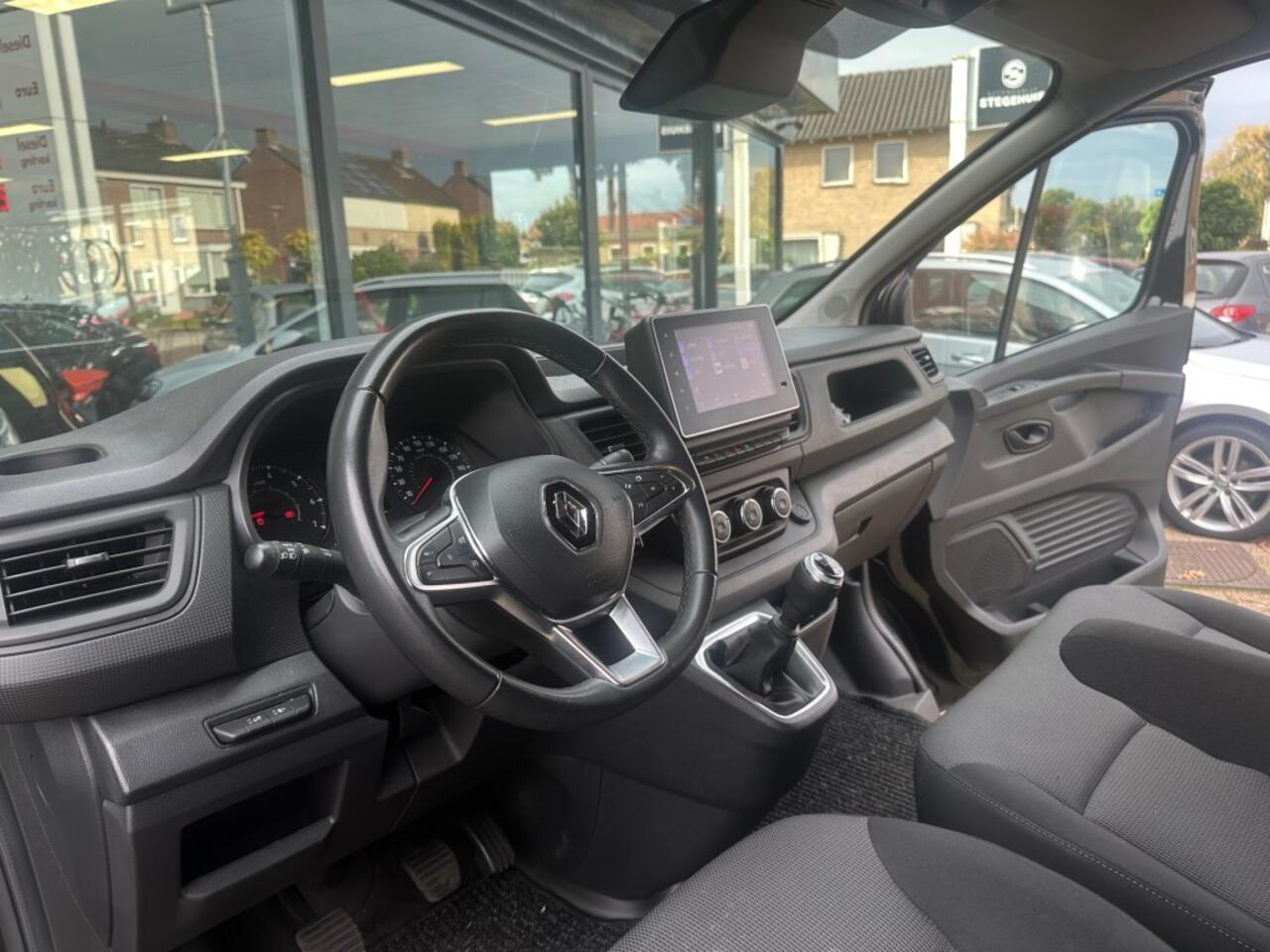 Renault TRAFIC 2.0 dCi 130 T30 L2H1 Work Edition