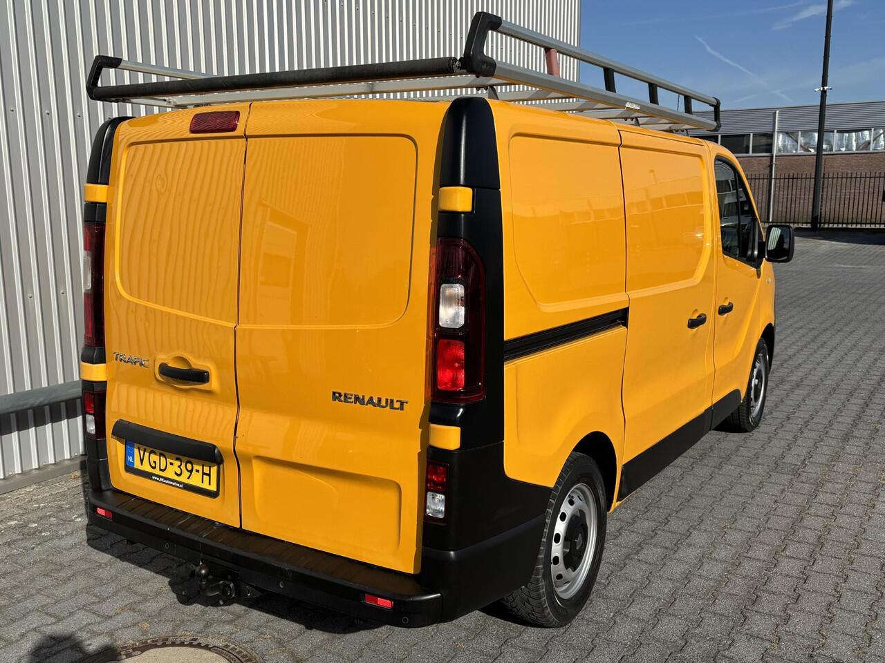 Renault TRAFIC 2.0 dCi 120 T27 L1H1Comfort*3PERS.*HAAK*CRUISE*A/C