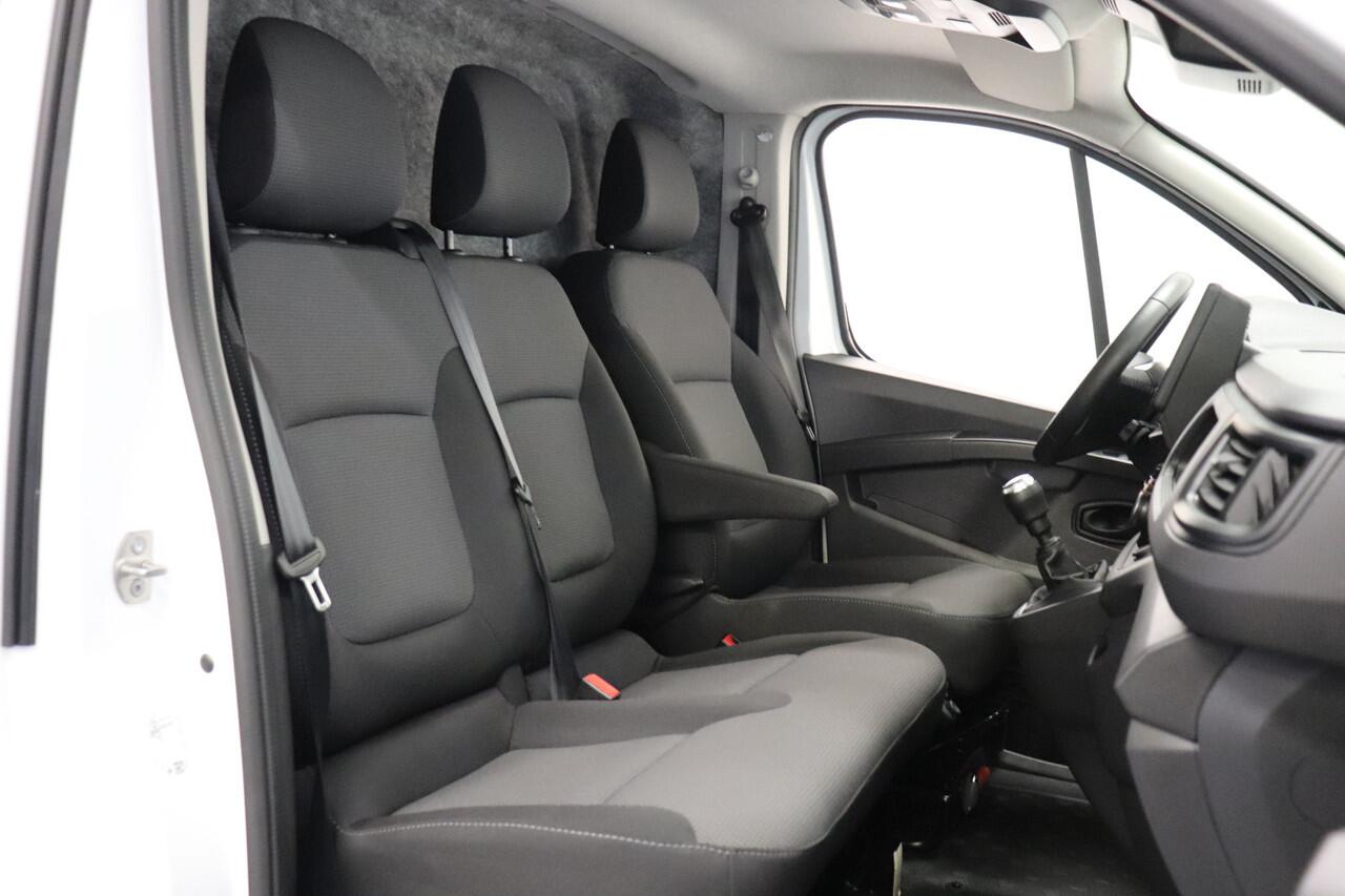 Renault TRAFIC 2.0 dCi 110PK L2 EURO 6 - Airco - Cruise - Carplay - ¤ 23.900,- Excl.