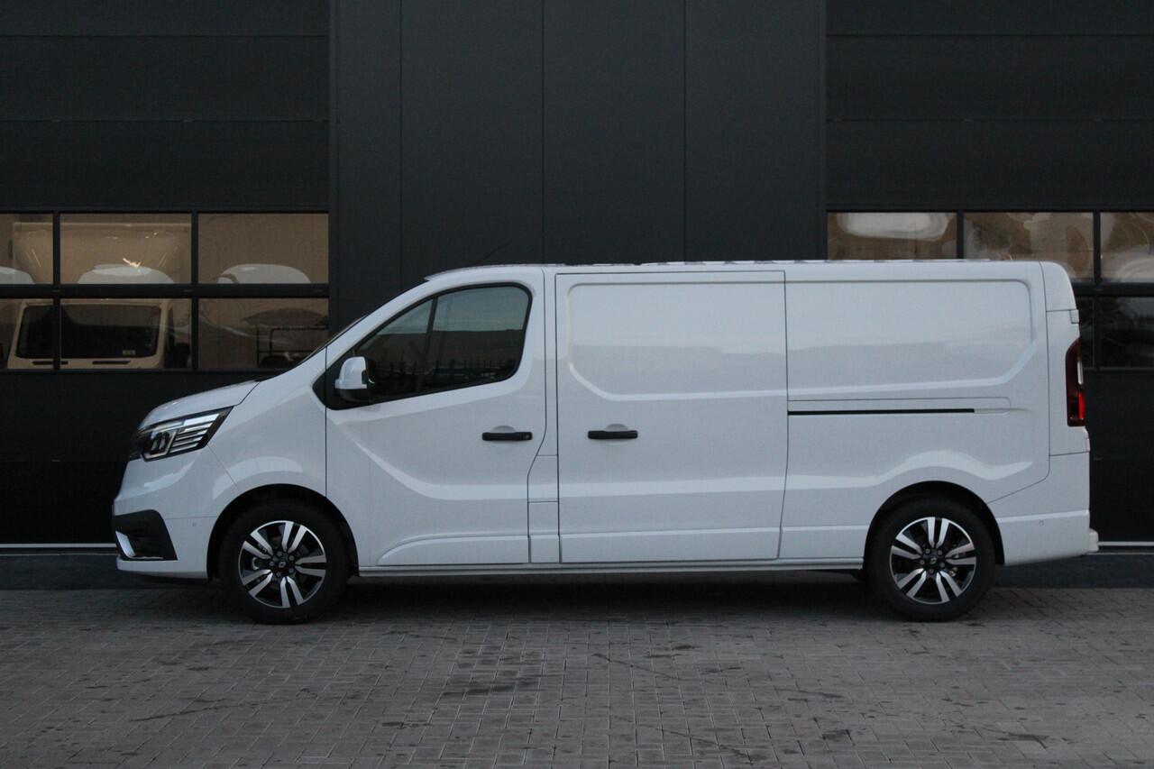 Renault TRAFIC 2.0 Blue dCi 170 T30 L2H1 Extra 170pk - 2x Schuifdeur - Betimmering - Stoelverwarming - Trekhaak - Camera - LED - Blind Spot - Rijklaar