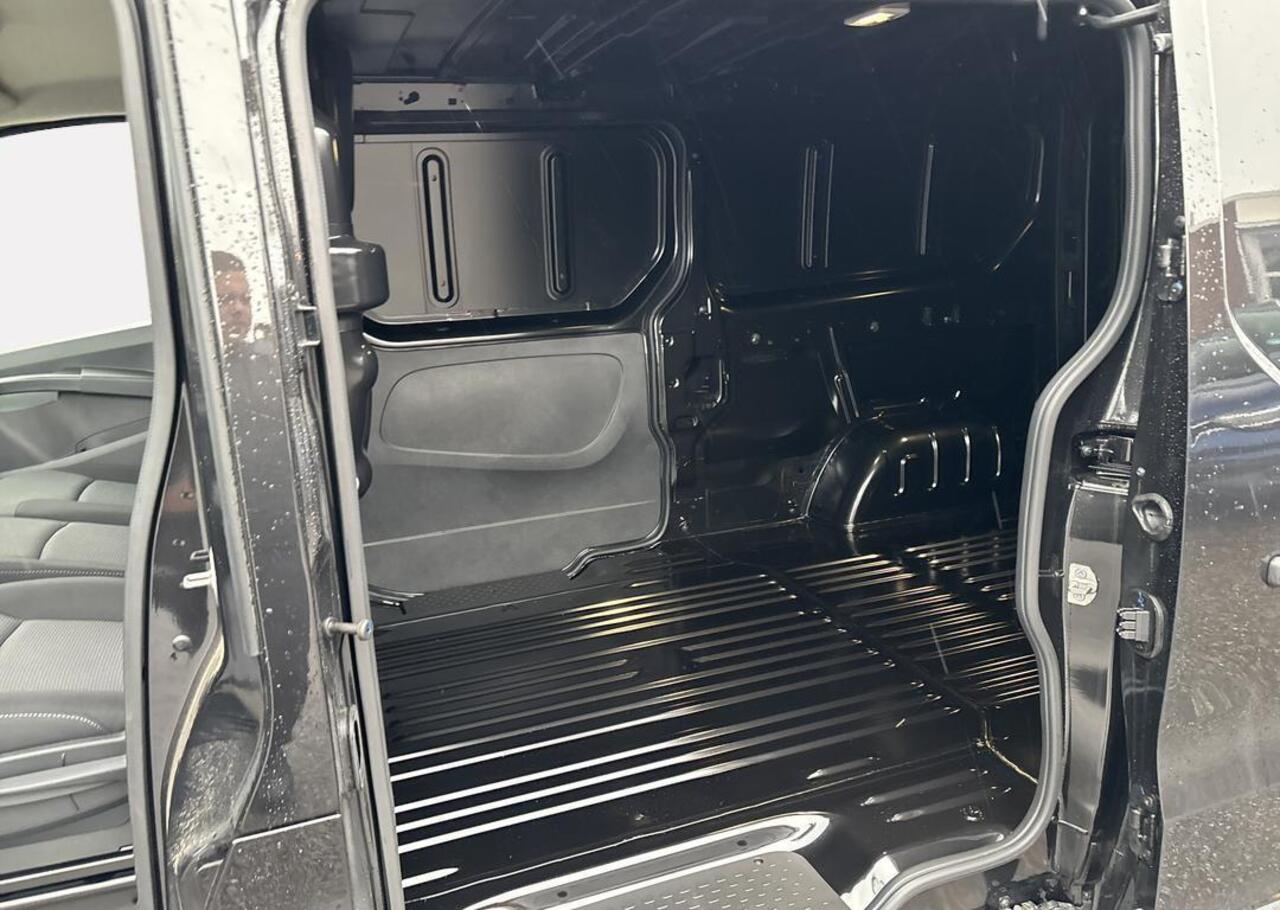 Renault TRAFIC 2.0 Blue dC1 150 EDC T30 L2H1 Advance - Zijschuifdeur links zonder ruit / EASY LINK navigatiesysteem met 8\" touchscreen en DAB+ radio en kaart Europa / Additionele parkeerhulp / Vierseizoenbanden met sneeuwvlokicoon / Reservewie