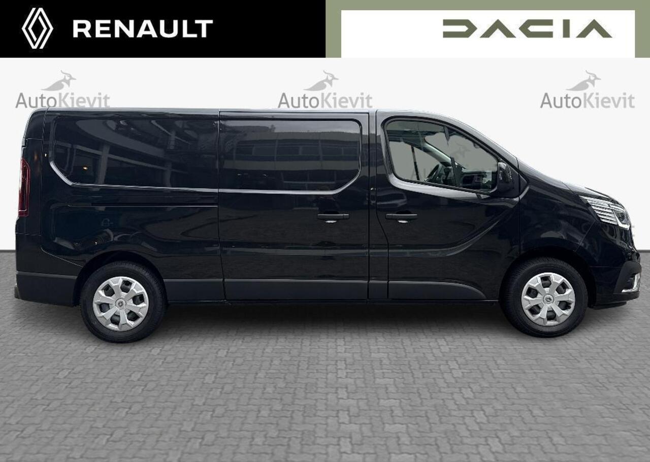 Renault TRAFIC 2.0 dCi 110 T30 L2H1 Work Edition - Demo / Trekhaak / Vierseizoenbanden / Betimmering