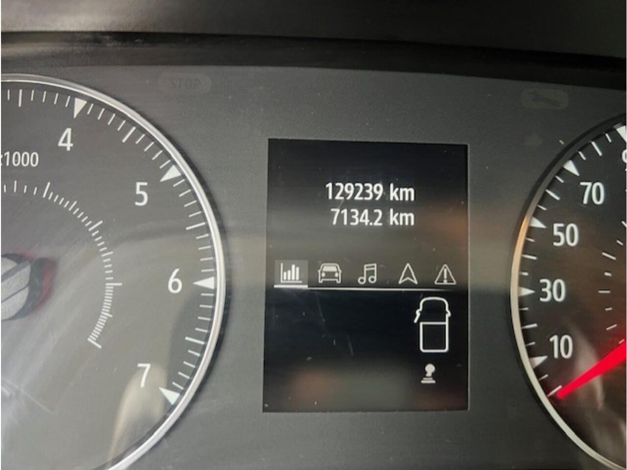 Renault TRAFIC PRIMASTAR 2.0 dCi 96kw T30 L2H1 LANG AIRCO KLIMA NAVI EURO6