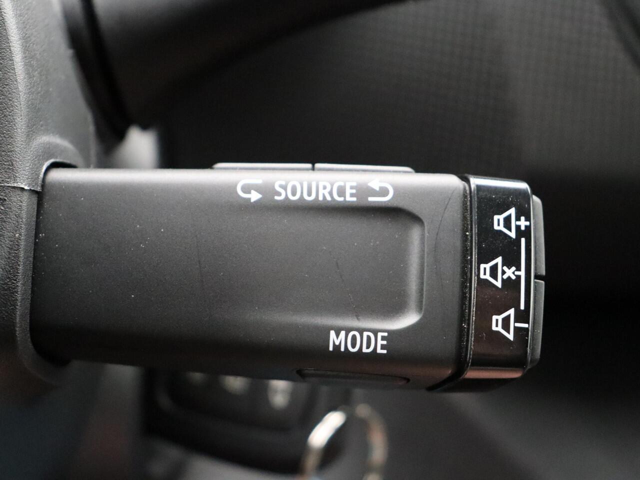 Renault TRAFIC 2.0 dCi 150 EDC T30 L2H1 Advance | Trekhaak | Achteruitrijcamera | Laadruimtepakket | Vierseizoenbanden |