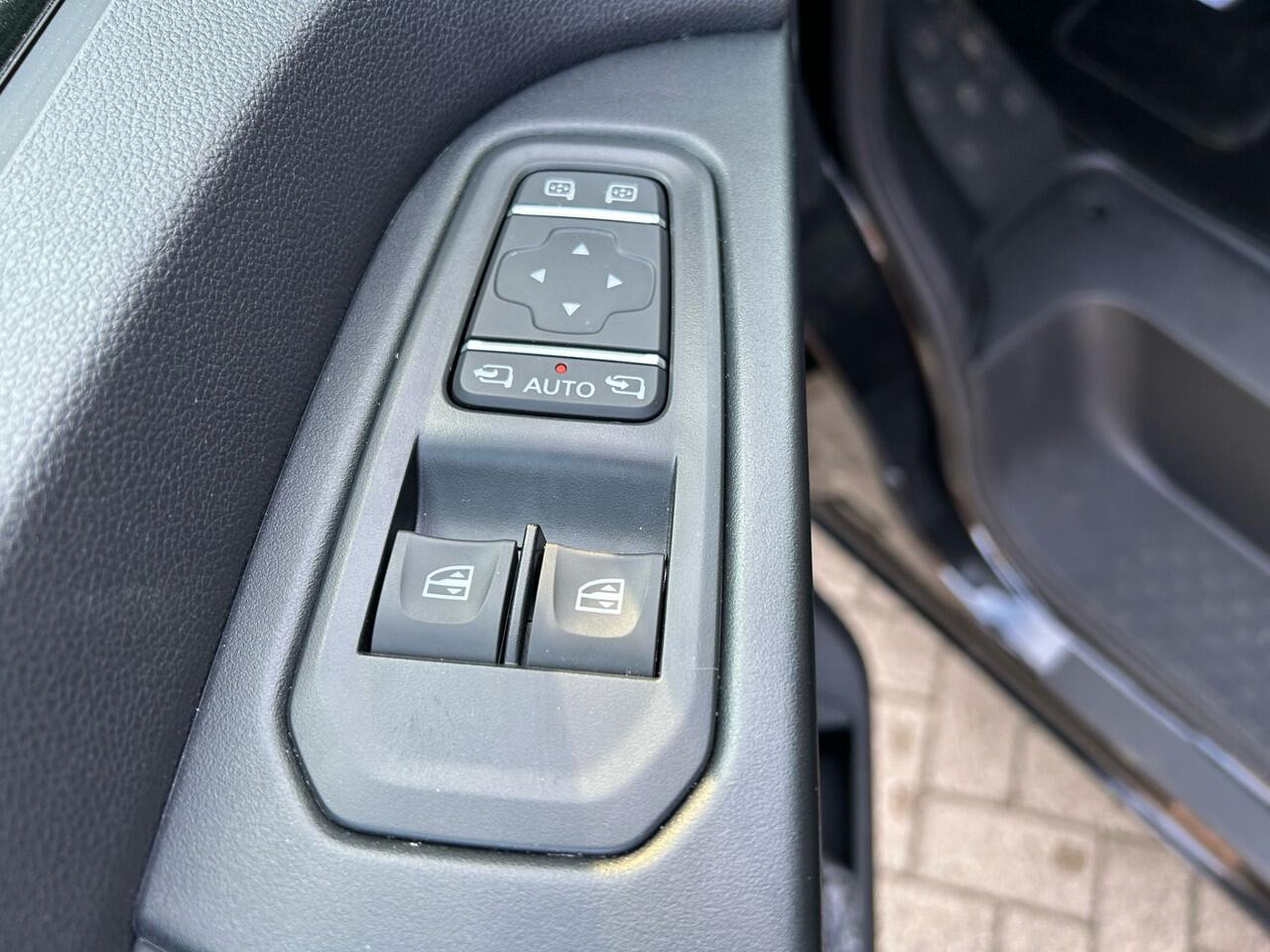 Renault TRAFIC E-Tech T29 L2H1 Advance 52 kWh