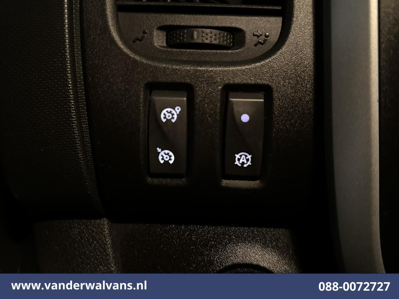 Renault TRAFIC 2.0 dCi 120pk L2H1 Euro6 Airco | Navigatie | Imperiaal | LED | Cruisecontrol | Trekhaak | Parkeersensoren Bijrijdersbank