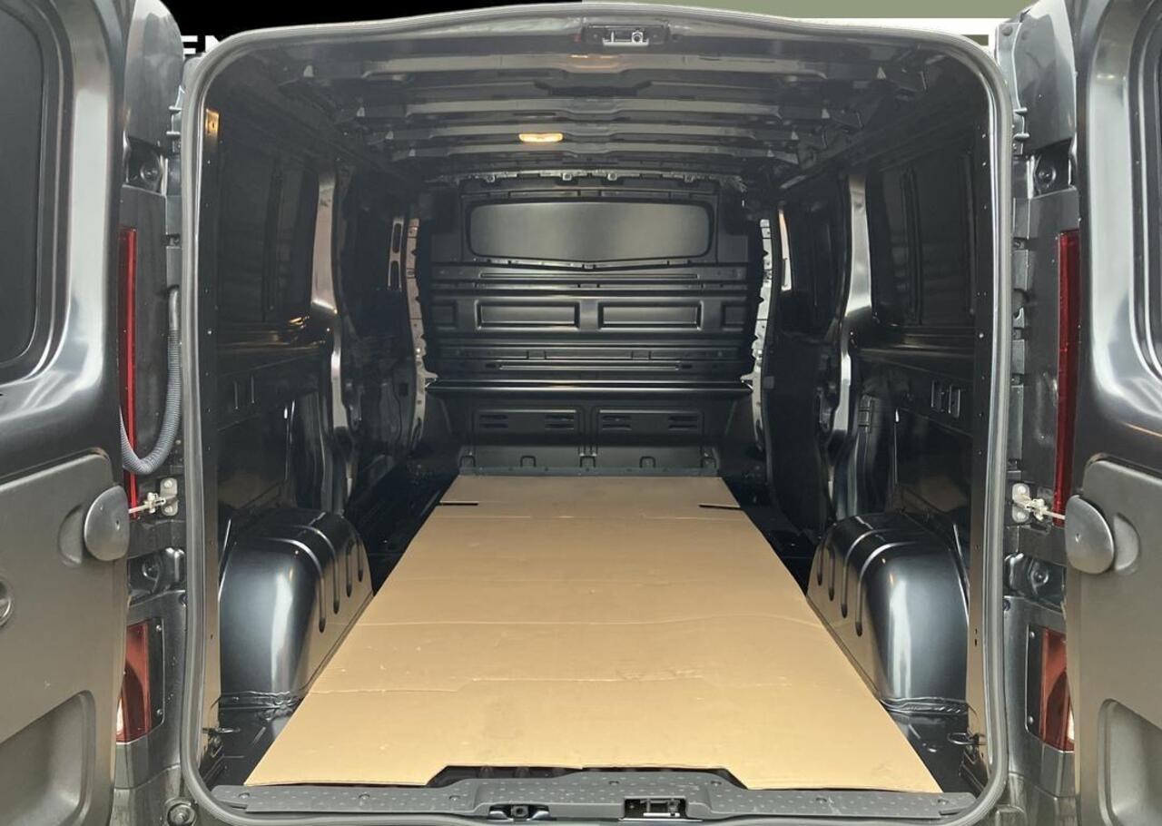 Renault TRAFIC 2.0 dCi 130 T30 L2H1 Work Edition - Demo / Pack Parking / Vierseizoenbanden / EASY LINK navi - Trekhaak