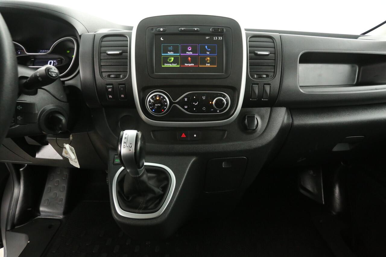 Renault TRAFIC 2.0 dCi T29 145PK L1H1 | Automaat | DC | Airco | Cruise | Camera | Carplay | Trekh. | Imperiaal