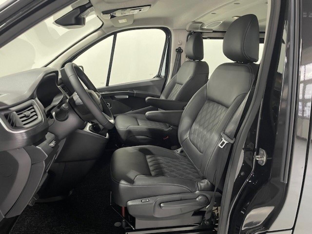 Renault TRAFIC 2.0 Blue dCi EDC 170 T29 L2H1 Extra DC leer / Navi / Camera / 2 x schuifdeur / Direct leverbaar