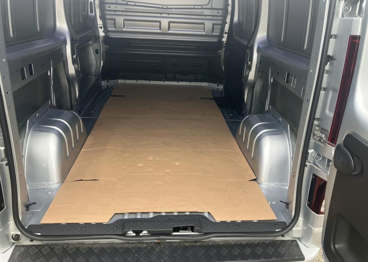 Renault TRAFIC 2.0 Blue dC1 150 EDC T30 L2H1 Extra - 125th Anniversary - Alarm / Trekhaak / Reservewiel