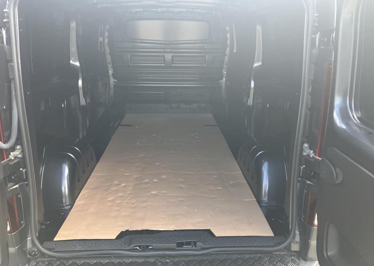 Renault TRAFIC 2.0 Blue dC1 150 EDC T30 L2H1 Extra - 125th Anniversary - Alarm / Trekhaak / Reservewiel